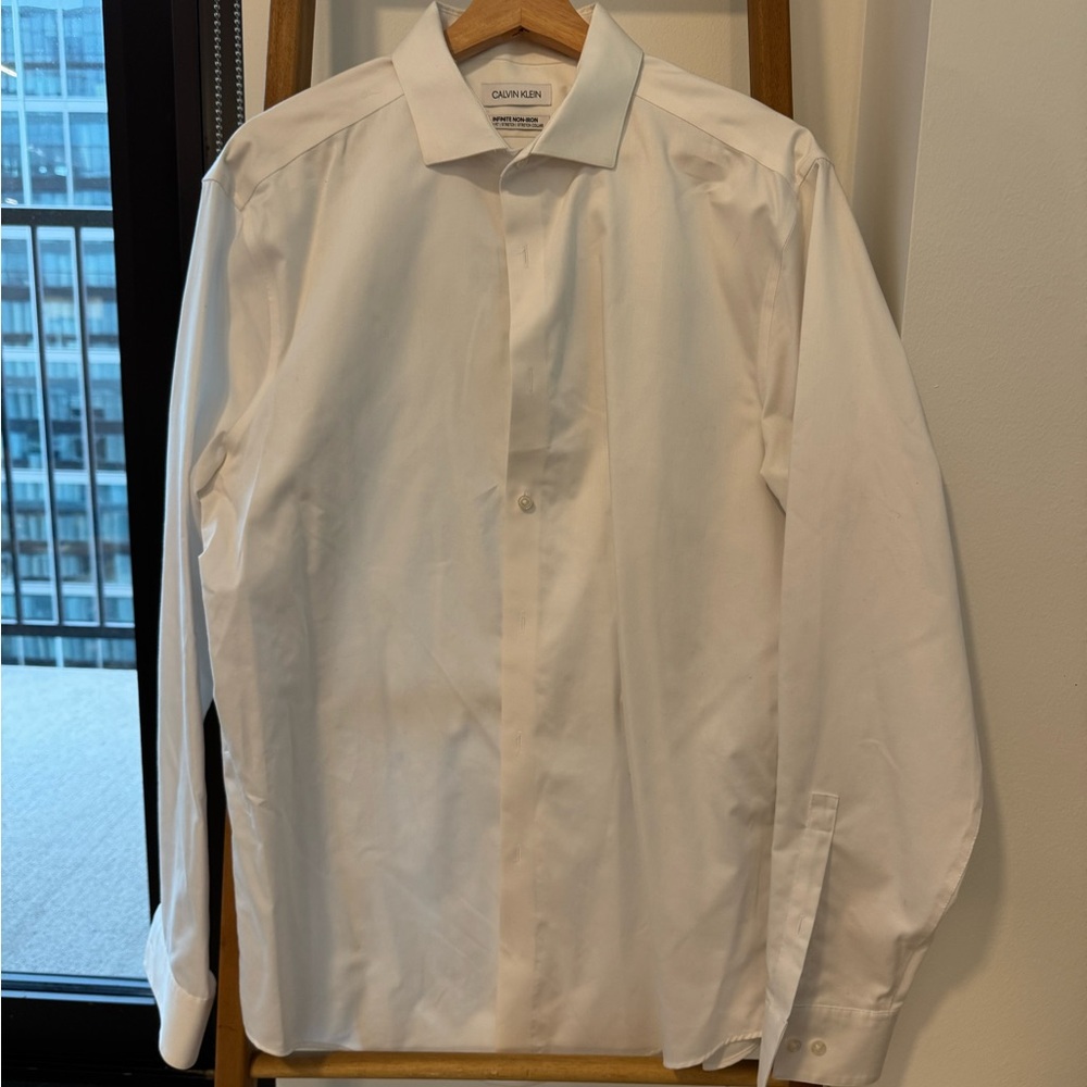 Calvin Klein Men's Classic White Dress Shirt